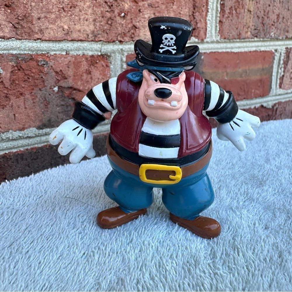 Genuine Disney Pirate Pete Collectible Small PVC Figure Toy / Cake Topper